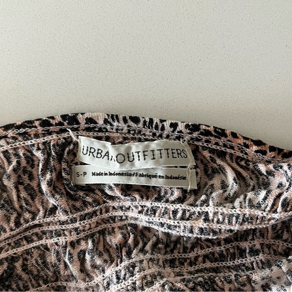 leopards print mini crop top - Picture 2 of 2